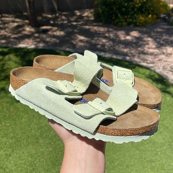 NWT! BIRKENSTOCK Suede Soft Footbed Sandals! - Picture 16 of 16